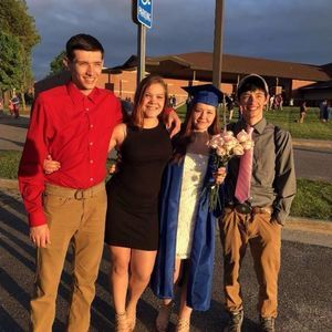 Meet your Posher, Chloe